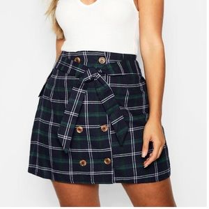 Plaid mini skirt